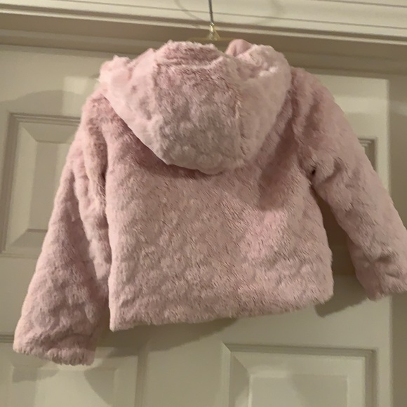 Rothschild Soft Faux Fur Hooded Heart Jacket - Picture 3 of 5